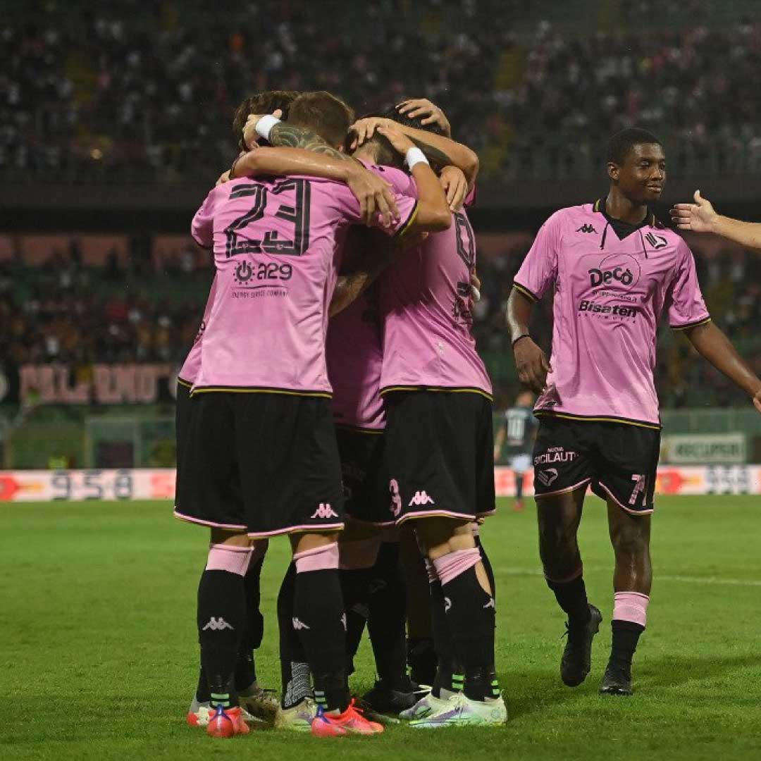 Anche quest'anno siamo sponsor di maglia del Palermo FC